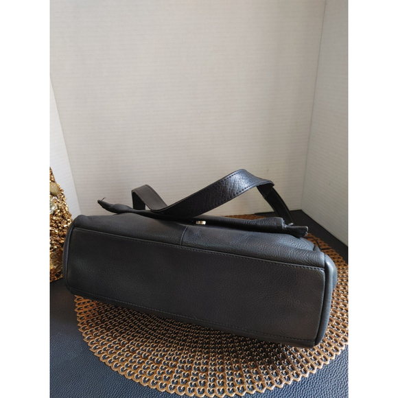 Rolfs Leather Foldover Flap Shoulder Bag - Picture 7 of 11